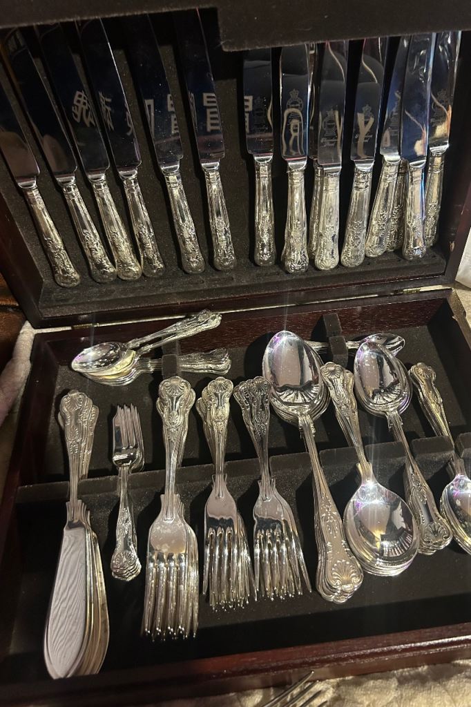 Silverplate epns a1 Sheffield England kings pattern canteen cutlery box set 