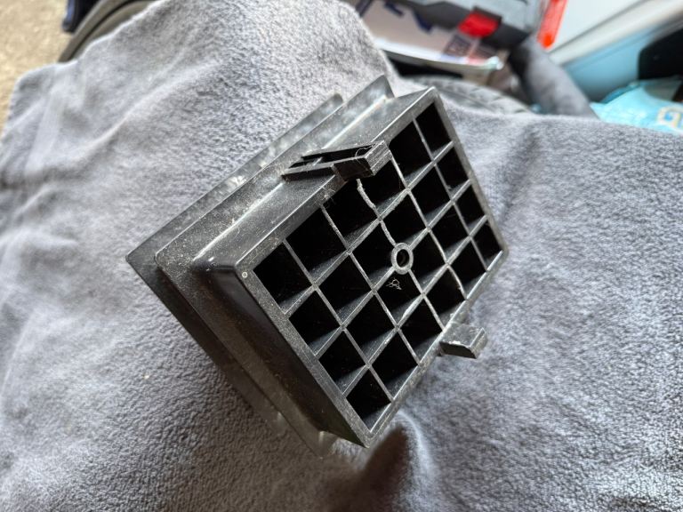 Caravan steady chocks