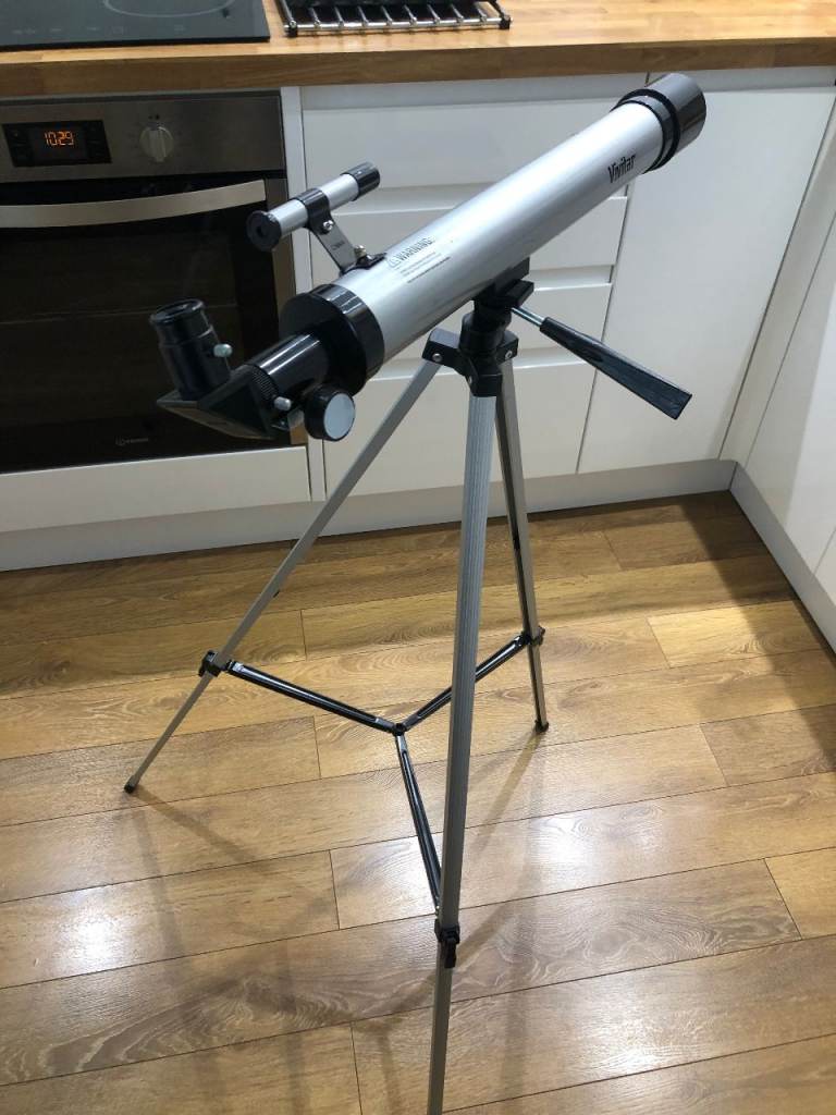 image for Telescope Vivitar with tripod