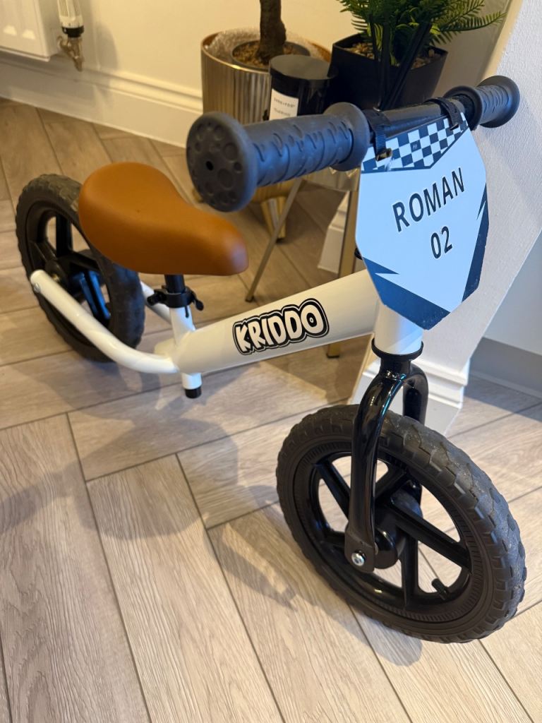Kids balance bike 