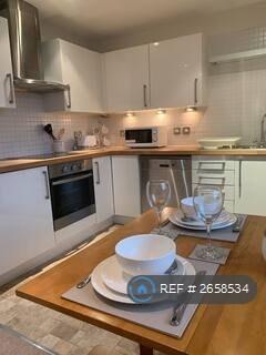 2 bedroom flat in Ridingate House, Canterbury, CT1 (2 bed) (#2658534)