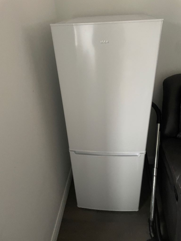 Fridge freezer 