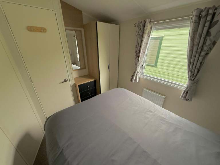  Static caravan double glazed & central heated 3 bed Willerby Seasons