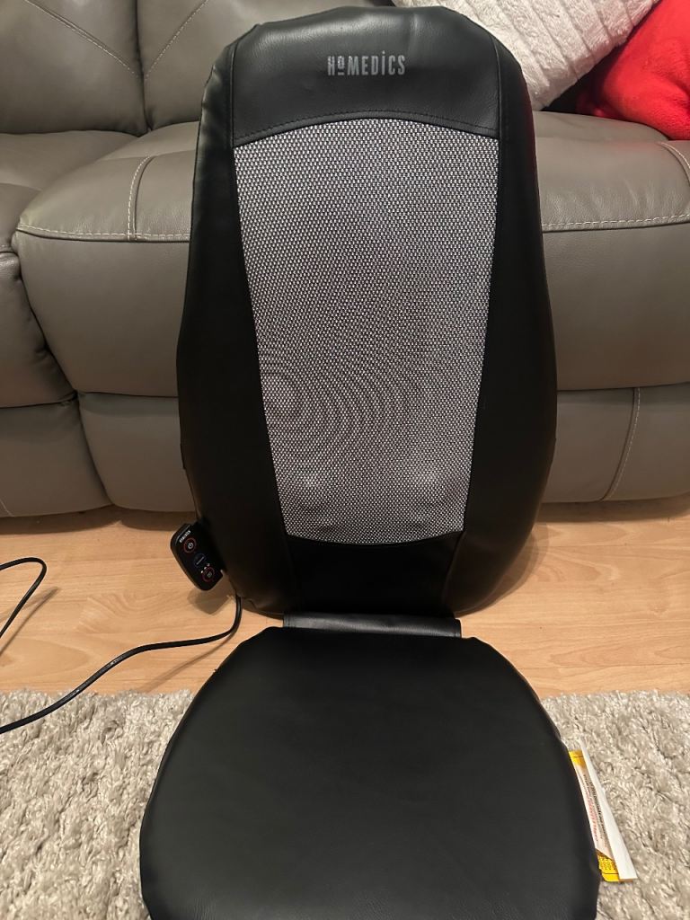 Heated massage chair 