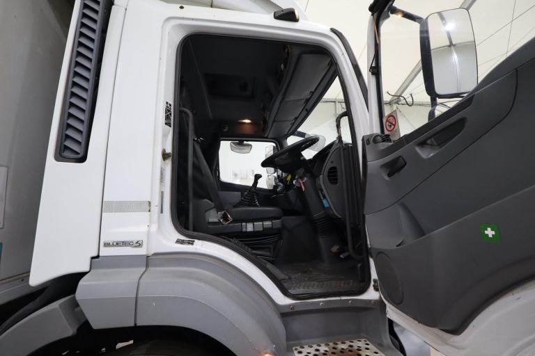 2013 (13 PLATE) Mercedes Benz AXOR 1824 4x2 Euro 6 Refrigerated