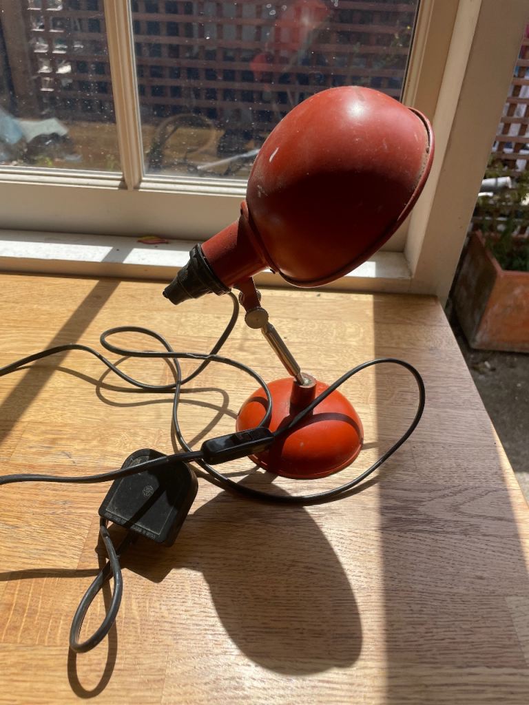 Little desk lamp
