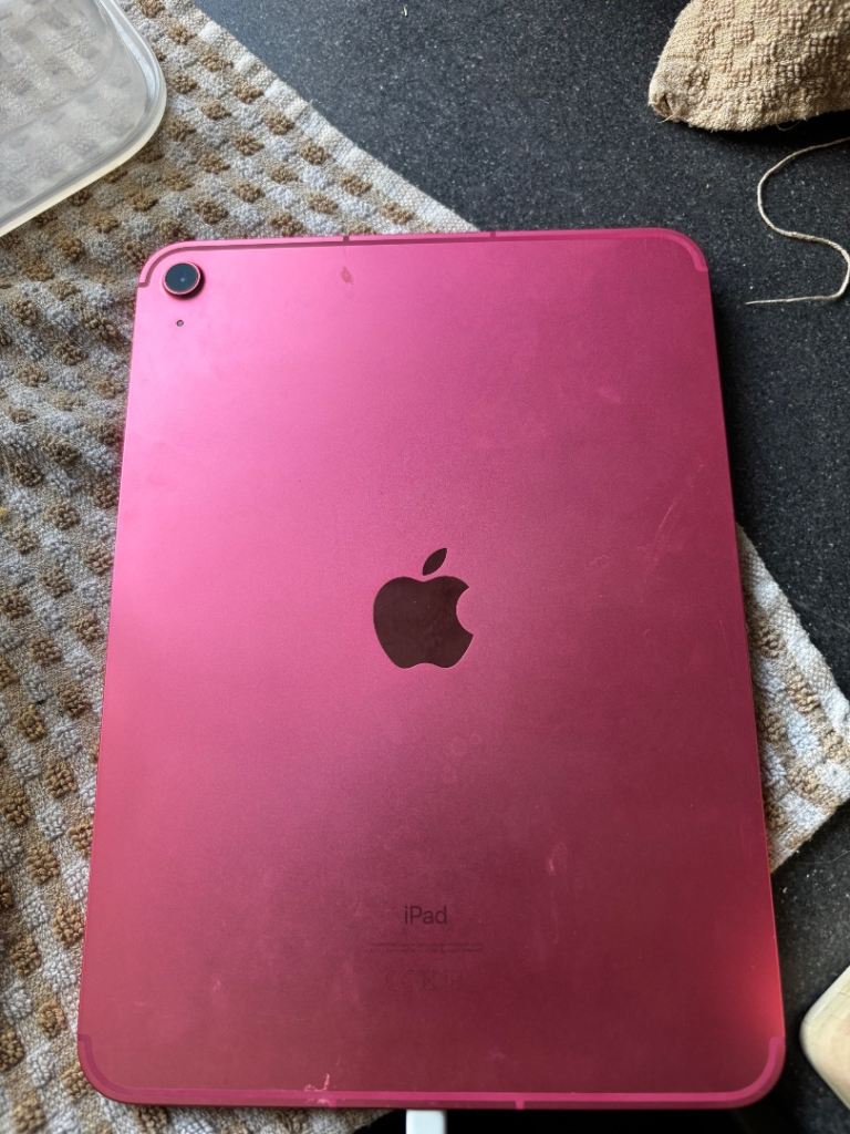 Apple iPad (Pink) 