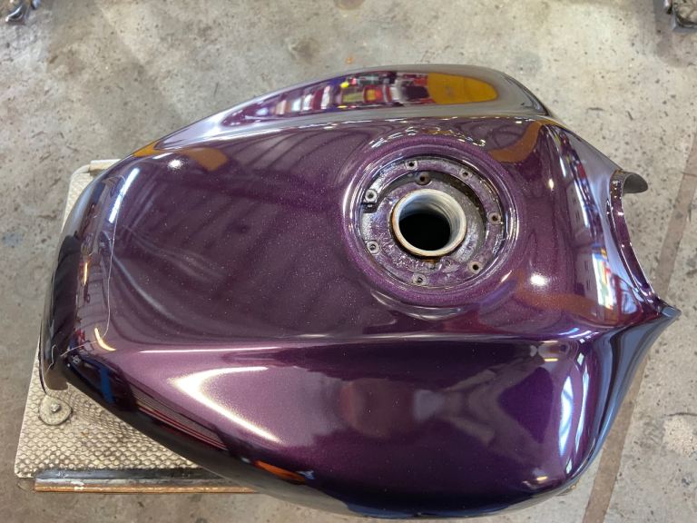 Kawasaki zrx 1100 fuel tank