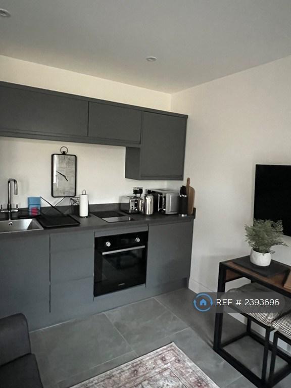 1 bedroom house in Muirfield Drive, Swansea, SA3 (1 bed) (#2393696)