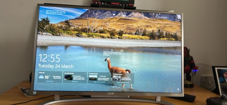 Acer All-in-One Desktop PC – Silver, Good Condition