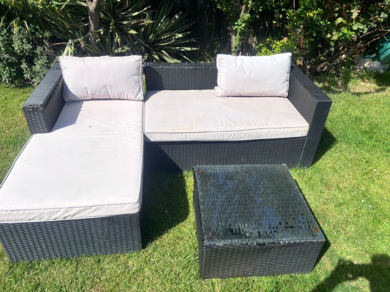 Garden furniture 