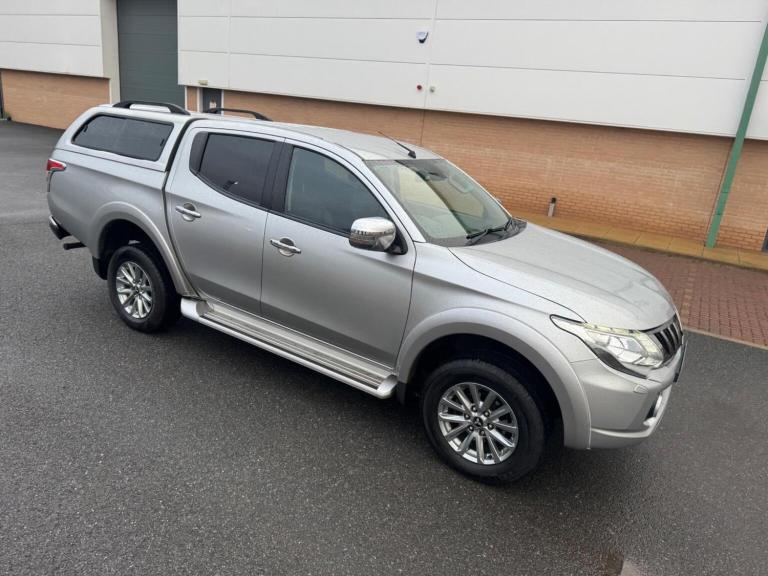 MITSUBISHI L200 2.4 DI-D DC Barbarian Auto 4WD Euro 6 4dr 2017