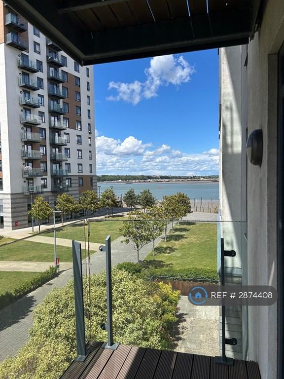 1 bedroom flat in Victory Pier, Gillingham, ME7 (1 bed) (#2874408)