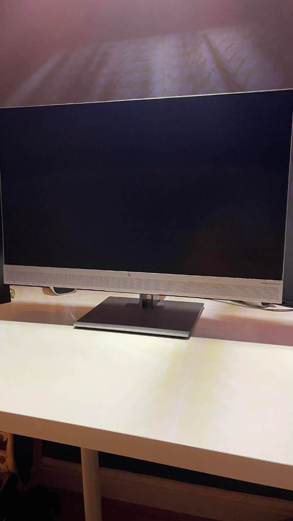 HP 27” Monitor IPS Full HD | Webcam + Speakers | HDMI | Gaming & Home Office/Like New