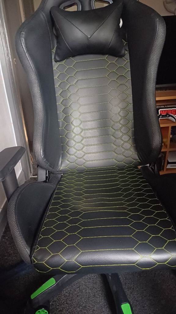 Gaming chair