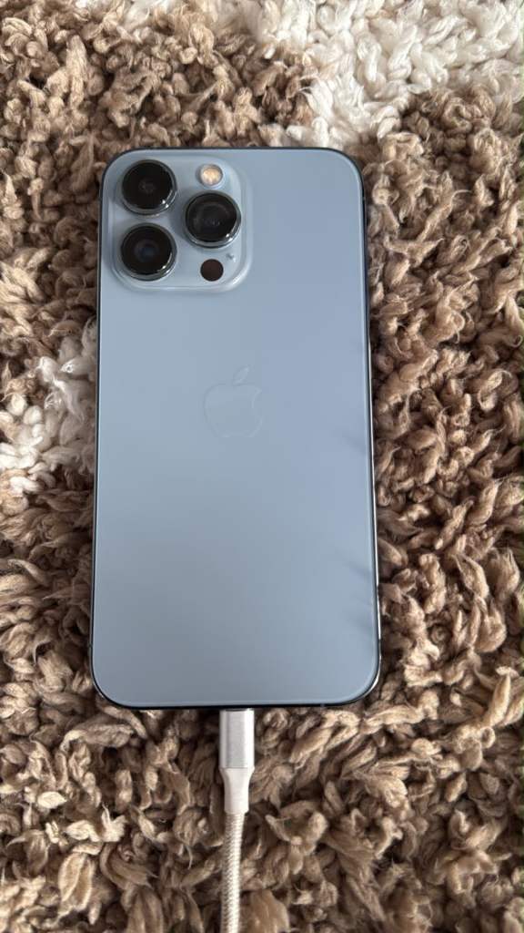 Apple iPhone 13 Pro 128gb Sierra blue factory unlocked 