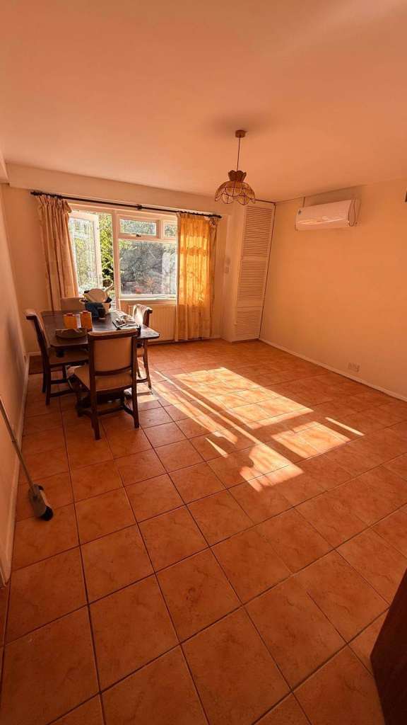 2/3 bedroom ground floor flat for rent £2300 available again with garden