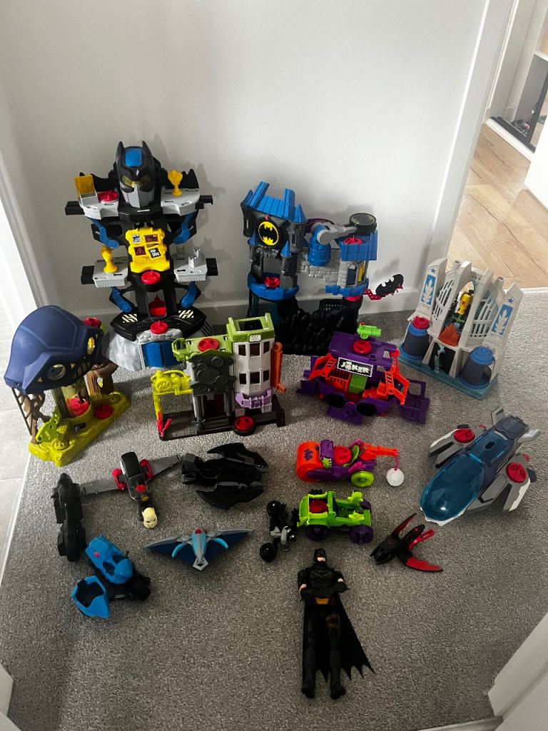 Batman/Joker/Superhero Toy Bundle
