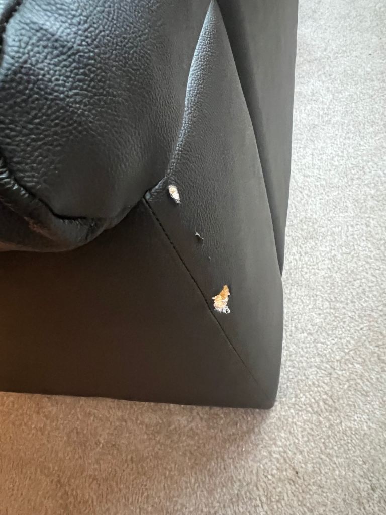 MUST GO BY WEDS 9th DEC - SOFA