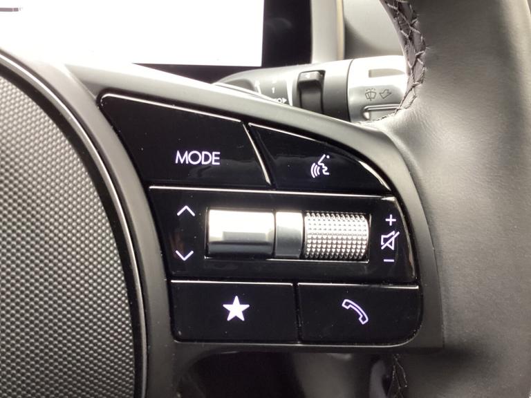 2025 Hyundai IONIQ 6 168kW Ultimate 77kWh 4dr Auto Saloon Electric Automatic