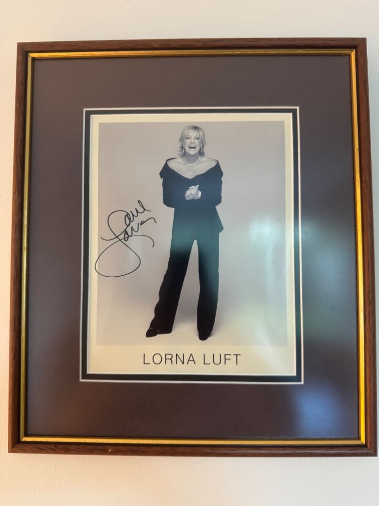 Lorna Luft signed photograph 