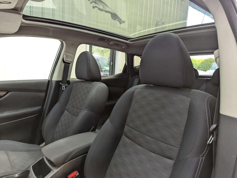 2015 Nissan Qashqai 1.5 Qashqai N-Tec+ dCi 5dr SUV Diesel Manual