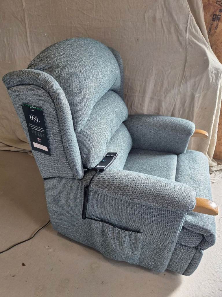 HSL Aysgarth rise and recline chair