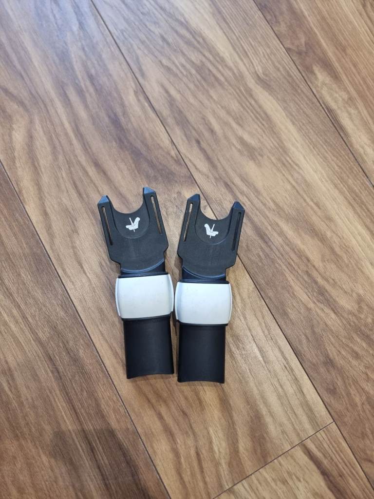 Bugaboo Lynx and Fox for Maxy Cosy and Cybex car seat adaptor