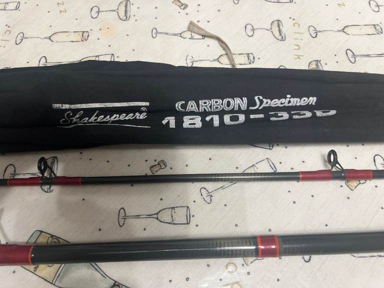 Shakespeare Carbon Specimen Fishing Rod Model: 1810-330 – Good Condition with Bag