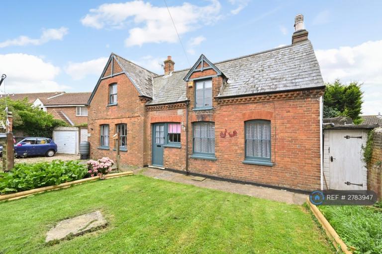 2 bedroom house in De Cham Road, St Leonards-On-Sea, TN37 (2 bed) (#2783947)