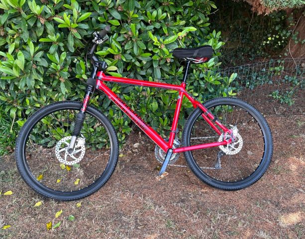 【美品・希少】Viper Red Cannondale F800 Lefty Cannondale F800 with Lefty Headshok mountain bike, £190.00 for Sale