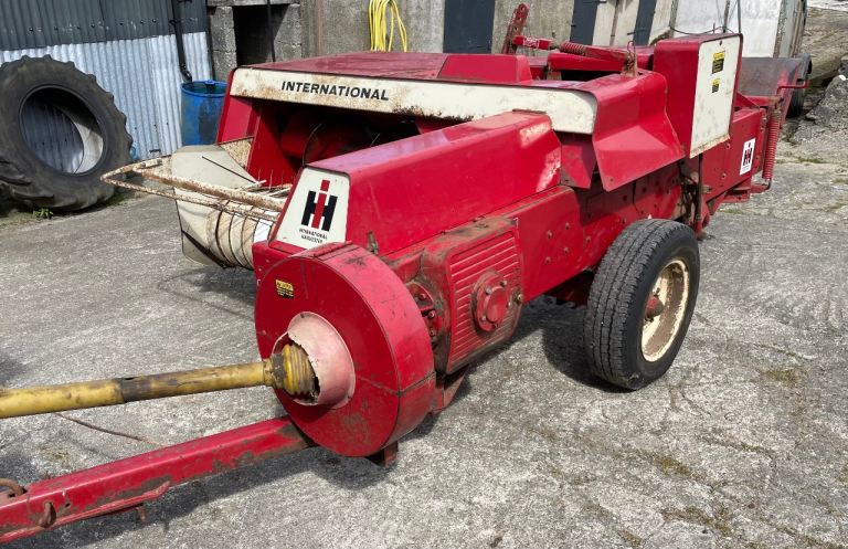 International Square Baler