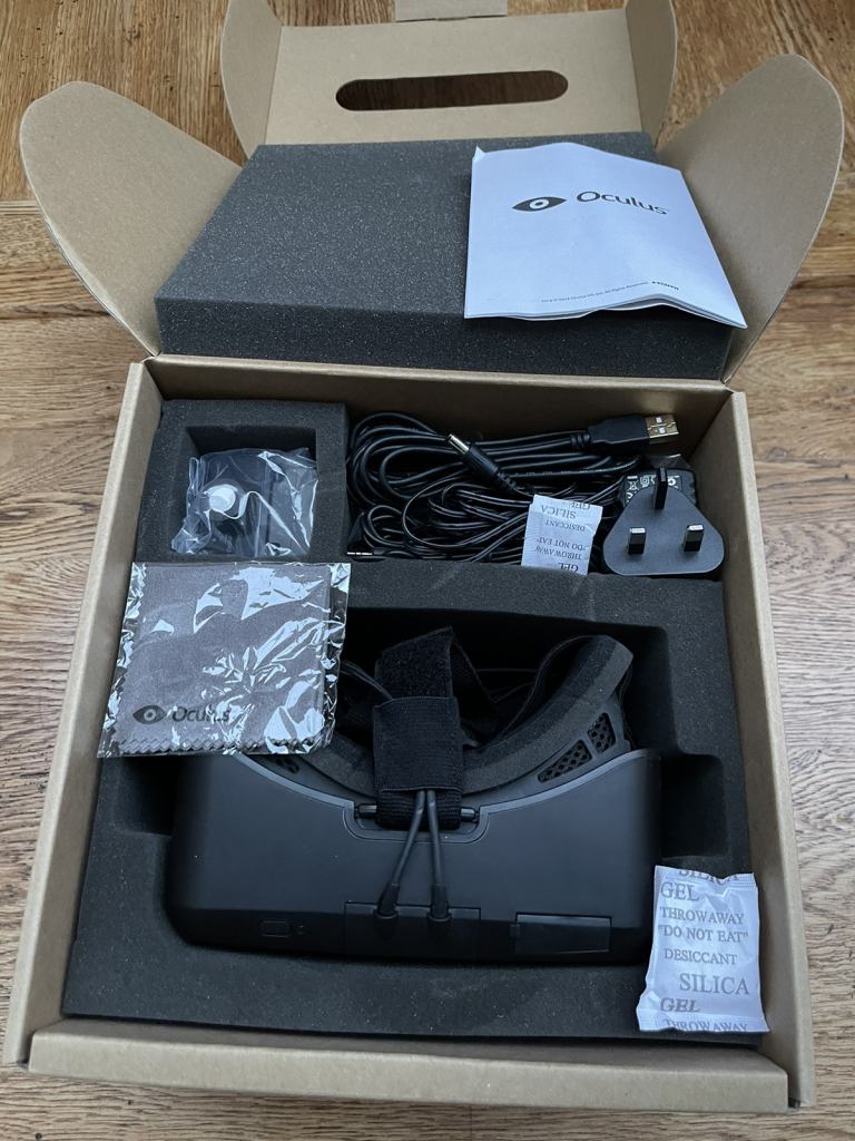 Oculus Rift DK2 Virtual Reality VR Developer Kit (excellent condition)