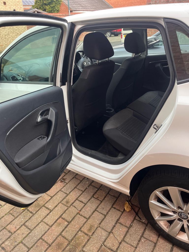 Volkswagen, POLO, Hatchback, 2015, Manual, 999 (cc), 5 doors