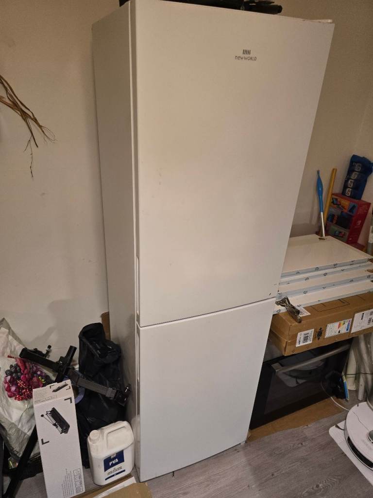 FREE New World fridge/freezer for collection