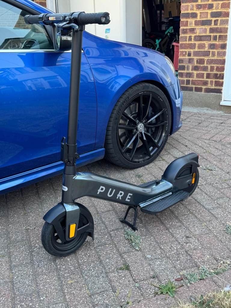 Pure advance plus electric scooter