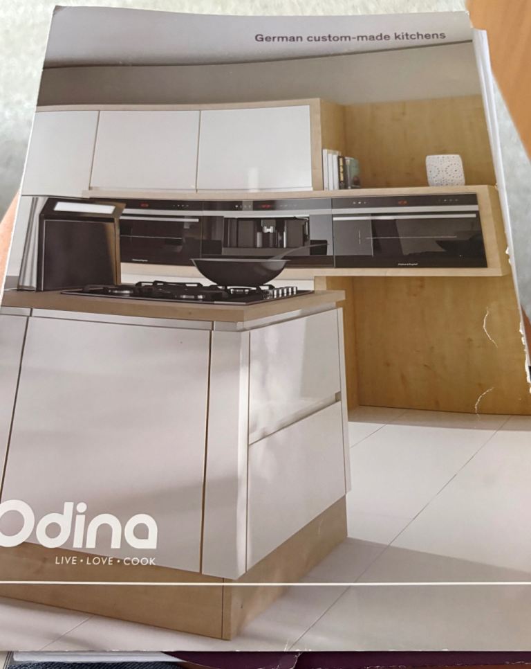 German Odina Kitchen Cabinets + Gas Hob & Extractor Hood & Worktops and Splashbacks
