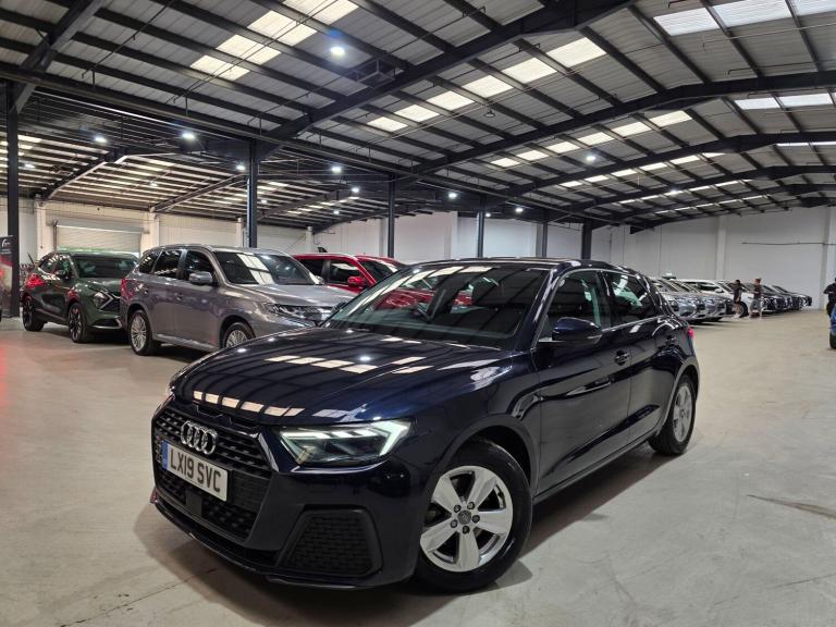2019 Audi A1 1.0 TFSI 30 SE Sportback S Tronic Euro 6 (s/s) 5dr HATCHBACK Petrol Automatic