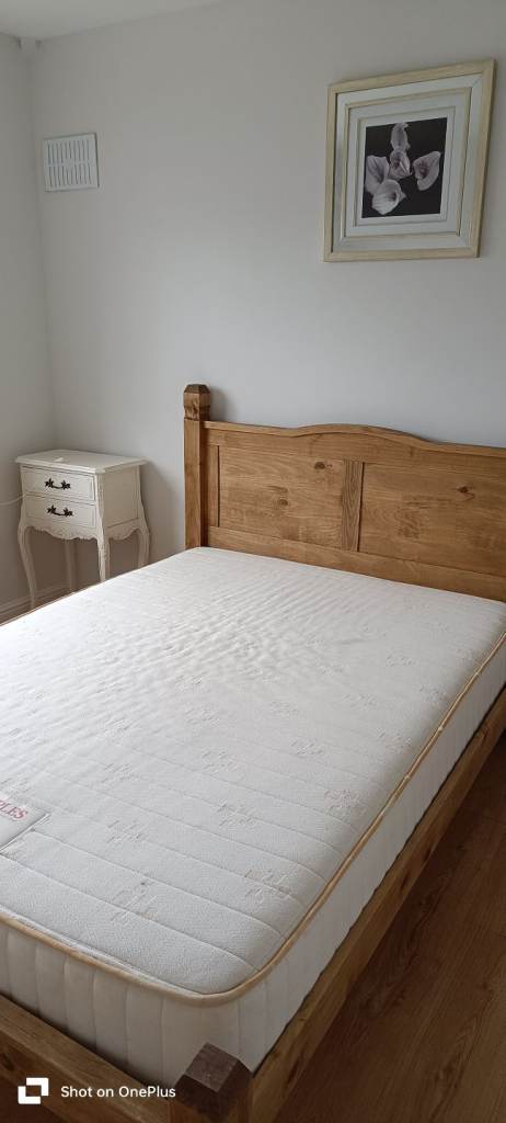 Double Room to let