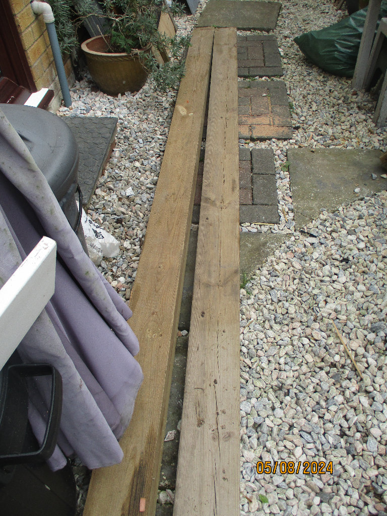 TIMBER 140X70 3.0M X2  Maidstone £25