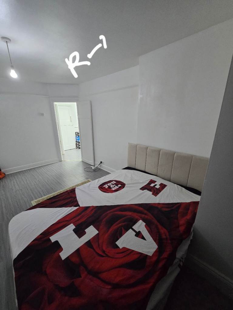 Room Rent in share house 