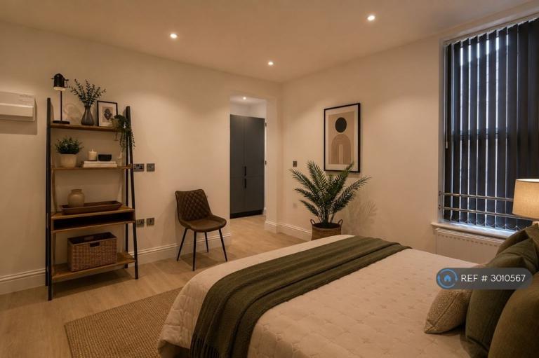 1 bedroom in Barrington Road, Altrincham, WA14 (#3010567)