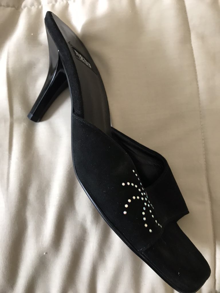 Ladies shoes