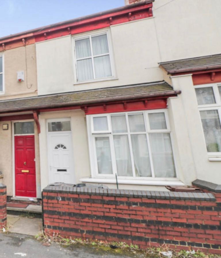 3 BEDROOM HOUSE - WV2 
