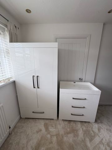silver cross notting hill dresser Silver Cross Notting Hill Nursery Set – White, Good Condition, £300.00 for  Sale