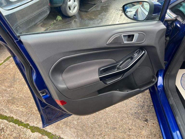 2016 Nissan Juke 1.2 DiG-T Acenta 5dr HATCHBACK PETROL Manual