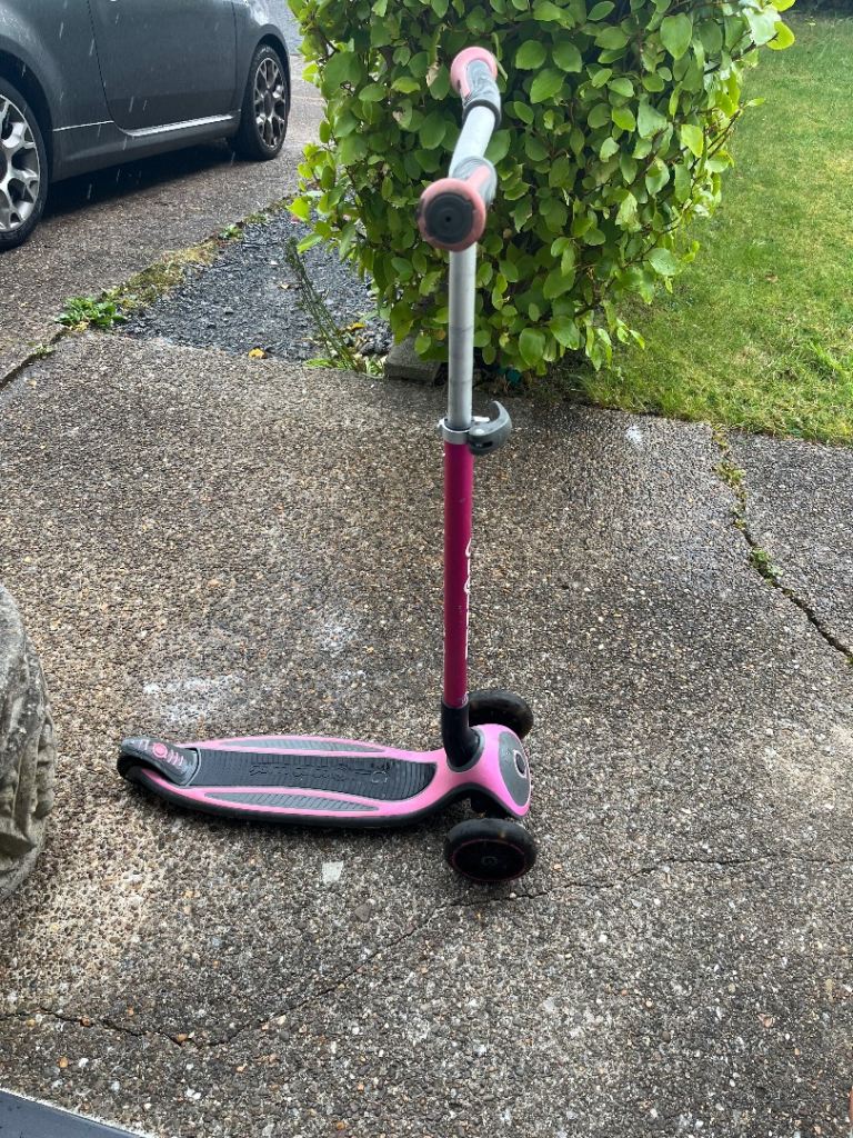 Pink  Globber scooter