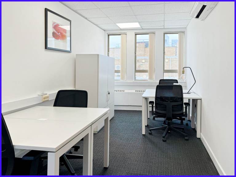 Manchester - M3 3HF, 3 Desk private office available at 3 Hardman Street