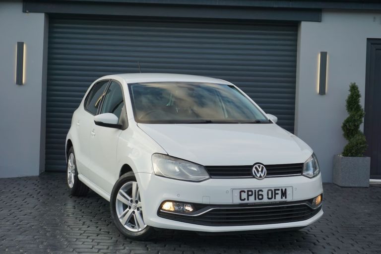 2016 Volkswagen Polo 1.2 TSI Match *ONLY 20.000 MILES FSH IMMACULATE* HATCHBACK Petrol Manual
