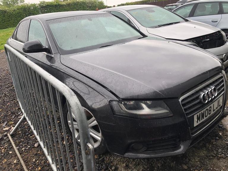 Breaking for parts AUDI A4 B8 2008 facelift 2.7 diesel auto facelift